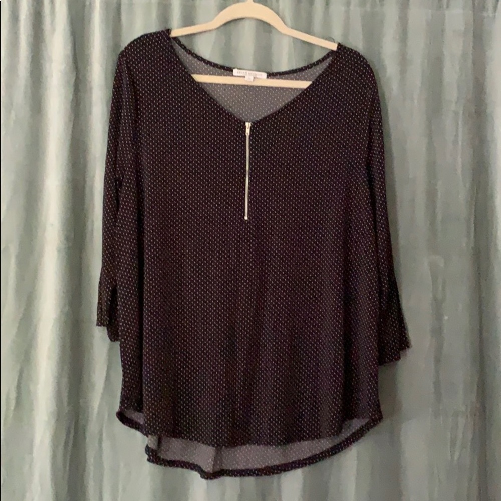 Green envelope black & white polka dot zipper top